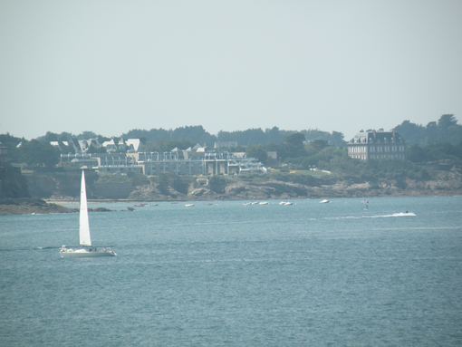  le centre de Thalasso vu depuis Saint-Malo